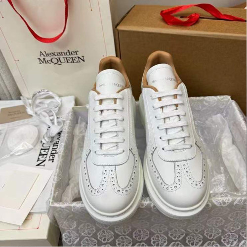 알렉산더맥퀸 2025 펀칭 오버솔 러너 스니커즈 신발 슈즈 운동화