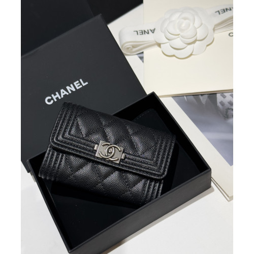 샤넬 보이 카드지갑 (은장)